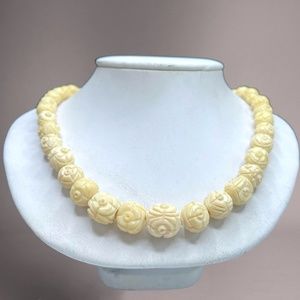 Vintage Carved Horn Necklace